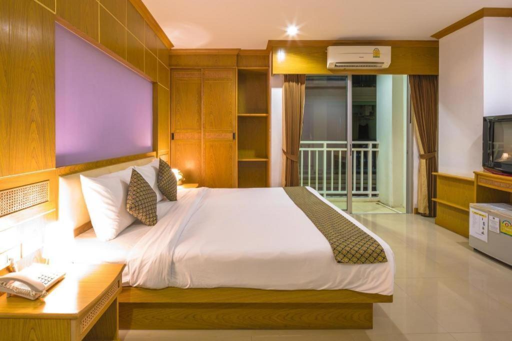 Hotel Azure